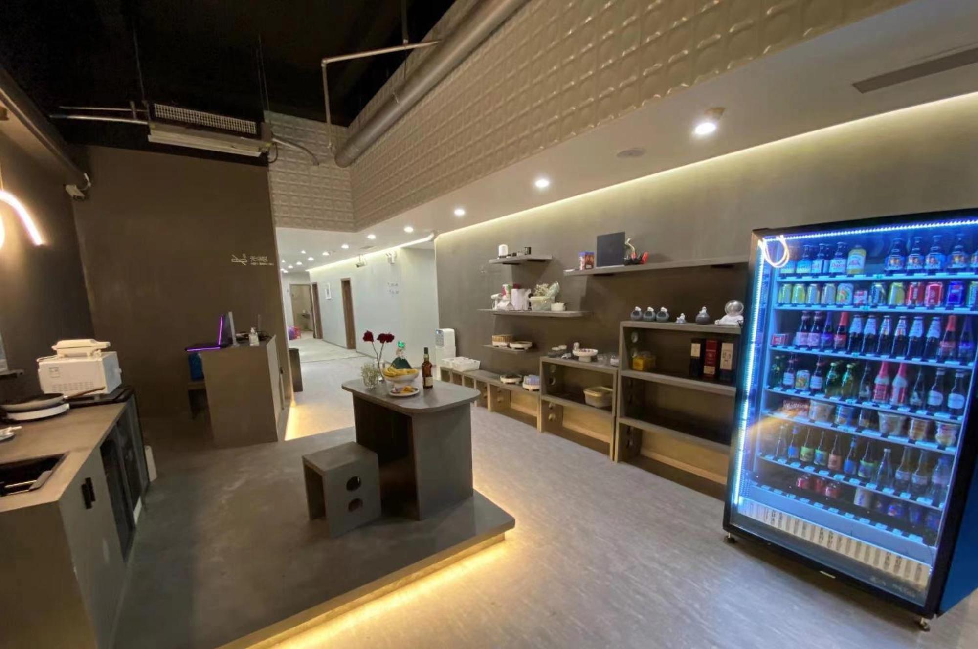Puzzle Hotel Guangzhou Fenghuang New Village Subway Station エクステリア 写真